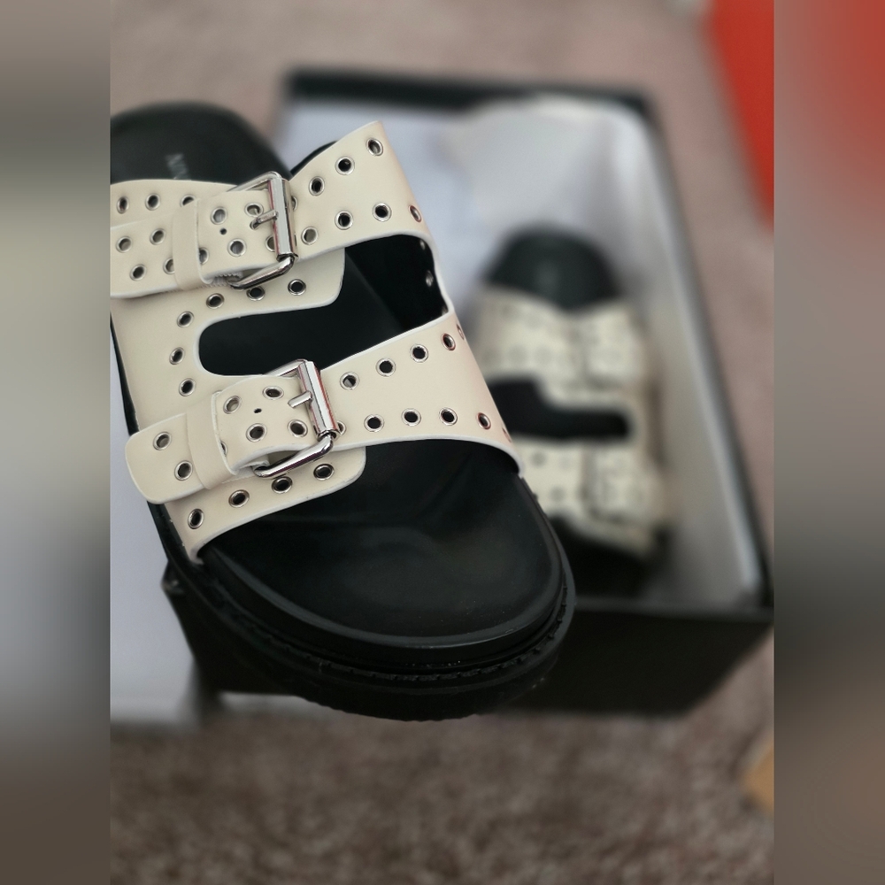 Nine West Ivory Sandals